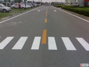路面划线